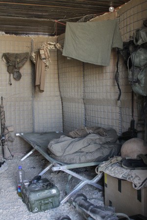 Innenraum eines Zeltes der Bundeswehr