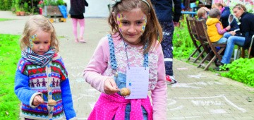 Kinder beim Eierlauf