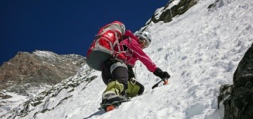 Gerlinde Kaltenbrunner besteigt den Himalaya