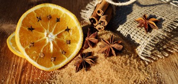 Weihnachtsgewürze: Anis, Nelken und Zimt Weihnachtsgewürze: Anis, Nelken und Zimt