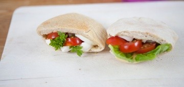 gefüllte Pita-Taschen gefüllte Pita-Taschen