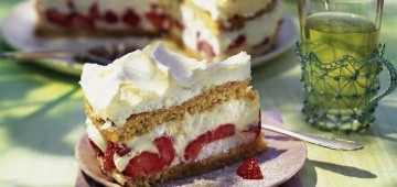 Erdbeer-Baiser-Torte von Kölln